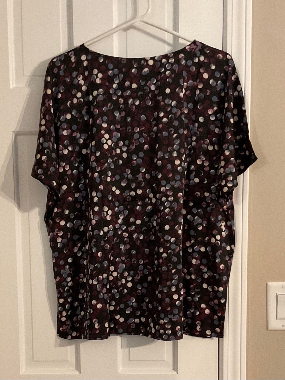Anne Klein Black Short Sleeve Polka Dot Blouse - Picture 3 of 4